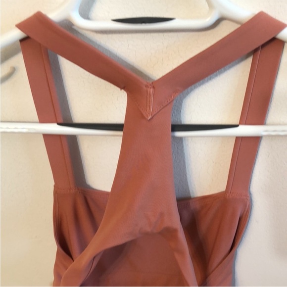 H&M Sport Cut Out Dusty Rose Body Suit - Picture 7 of 7